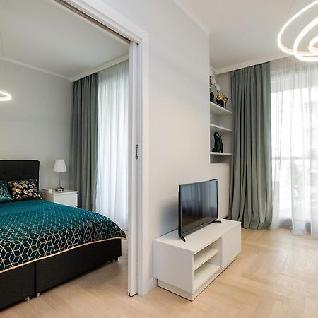 Wola Luxe Apartment Warsaw Exterior photo